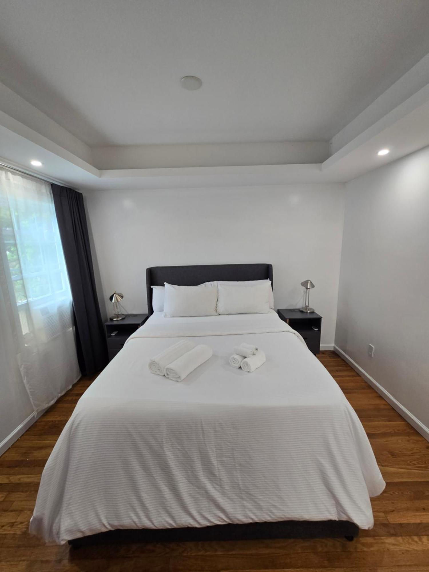 Beautiful Boston Bedroom - New Renovation Екстериор снимка